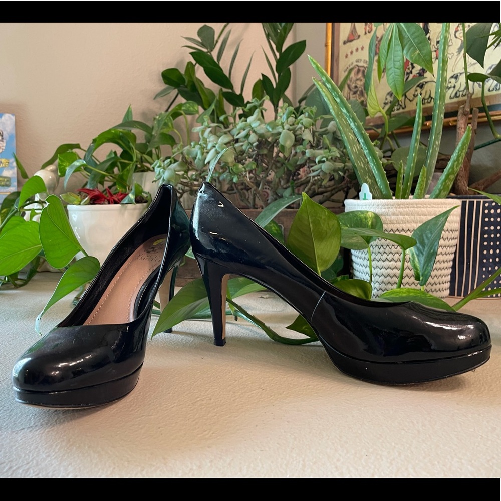 Vince Camuto . Black platform heels . 7.5 women’s
